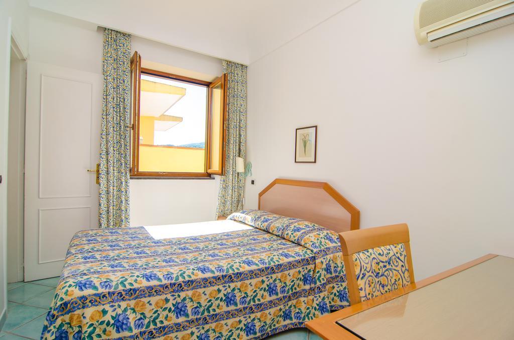 La Capannina - Hotel & Apartments Ischia Dış mekan fotoğraf