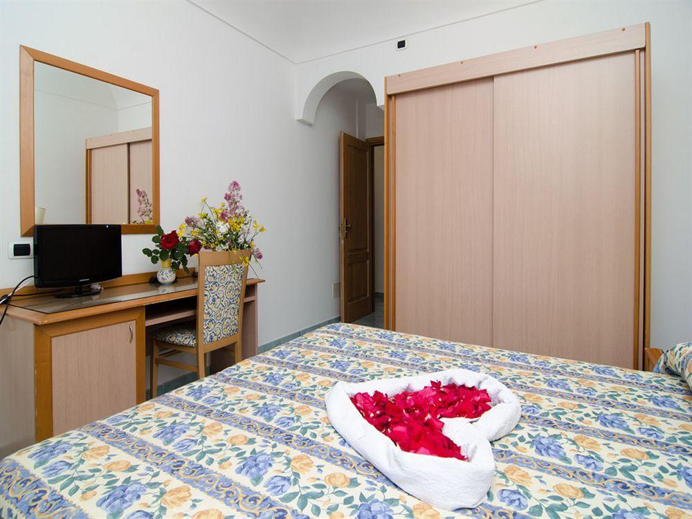 La Capannina - Hotel & Apartments Ischia Dış mekan fotoğraf