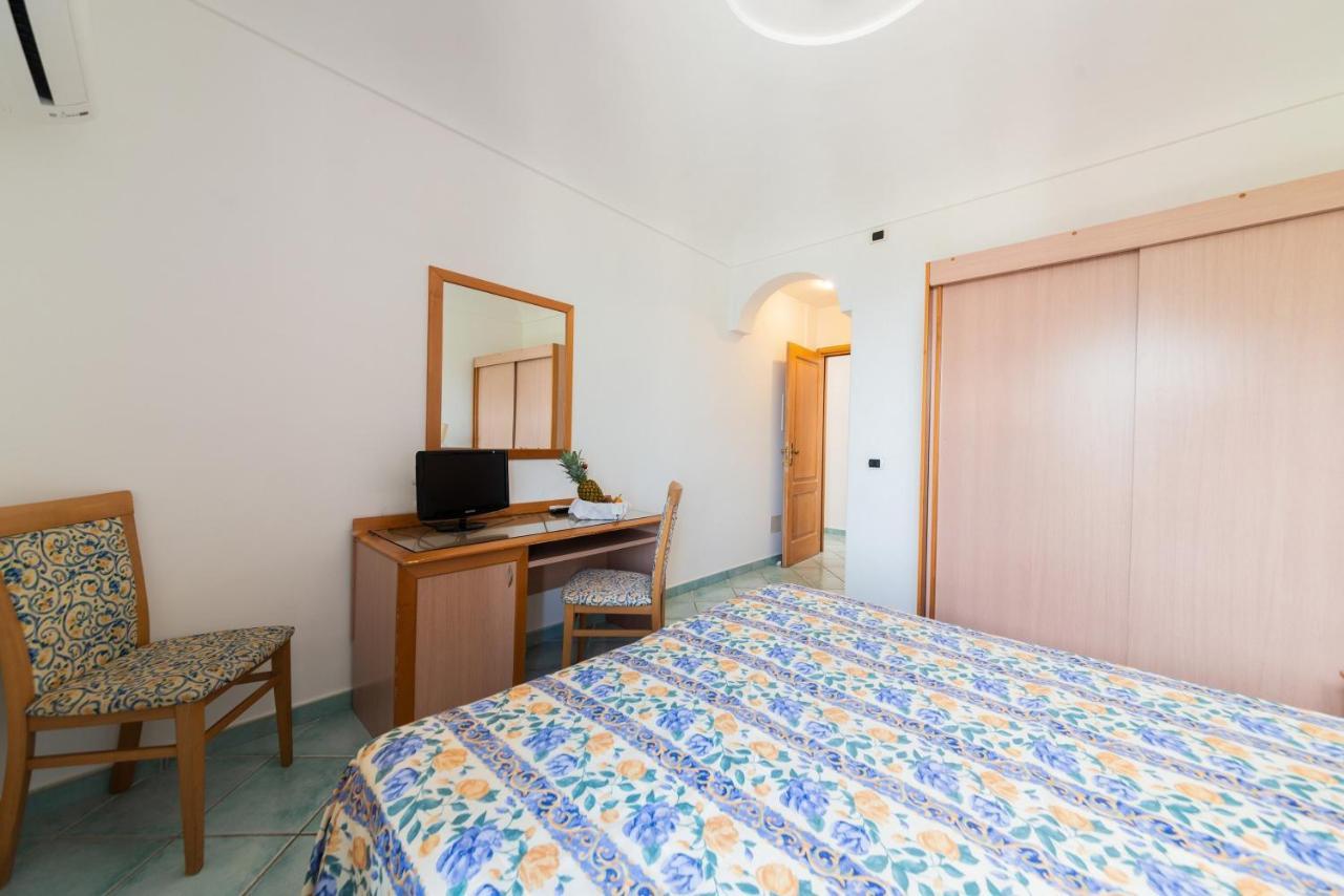 La Capannina - Hotel & Apartments Ischia Dış mekan fotoğraf